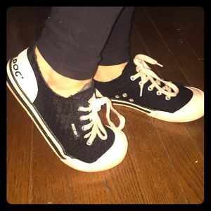 Rocket dogs chuck style shoe  Sz 8.5